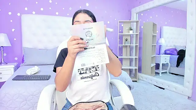 scarlette 15  online show from 11-08-25, 01:39