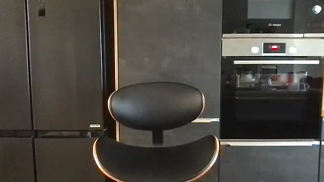 unconnudu21000 online show from 10-04-25, 11:30