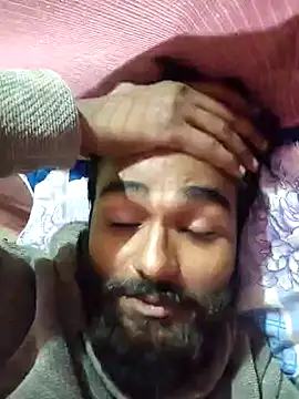 Snapshot of scoozeme chatting on 01-06-25, 03:19 scoozeme online show from 01-06-25, 03:19