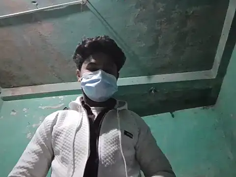 Snapshot of scoozeme chatting on 01-16-25, 03:35 scoozeme online show from 01-16-25, 03:35