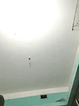 Snapshot of scoozeme chatting on 10-04-25, 01:31 scoozeme online show from 10-04-25, 01:31