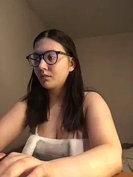 Prudie Gabriella online show from 03-22-25, 05:20