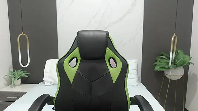 alma fenix online show from 02-25-25, 12:13