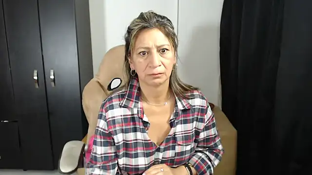 Snapshot of MafeJonesTaboo chatting on 10-03-25, 11:29 MafeJonesTaboo online show from 10-03-25, 11:29