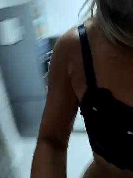 porcedda38 online show from 09-15-25, 04:23