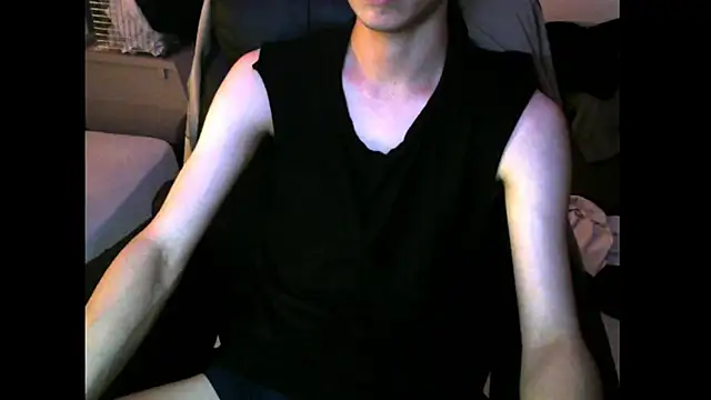 Snapshot of Ray175oo chatting on 09-17-25, 05:25 Ray175oo online show from 09-17-25, 05:25