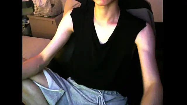 Snapshot of Ray175oo chatting on 09-27-25, 06:13 Ray175oo online show from 09-27-25, 06:13