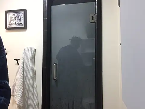 Snapshot of wheresando1 chatting on 02-11-25, 02:35 wheresando1 online show from 02-11-25, 02:35