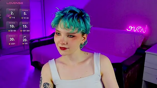 School Love online show from 12-09-24, 04:15