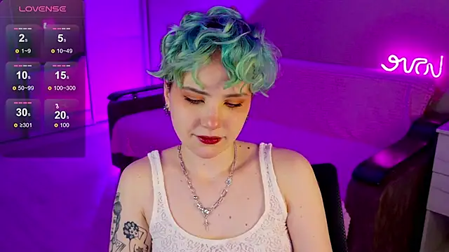 School Love online show from 01-05-25, 04:16