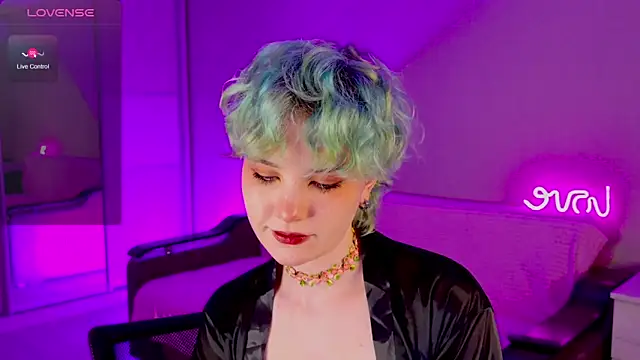 School Love online show from 01-12-25, 04:08