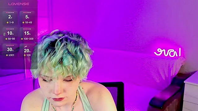 School Love online show from 01-26-25, 01:04