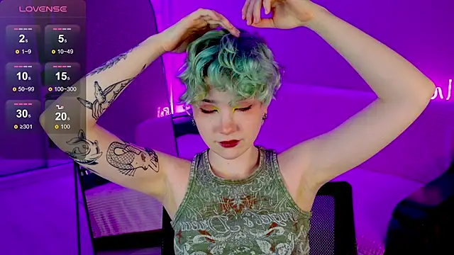 School Love online show from 01-30-25, 01:21