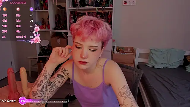 School Love online show from 01-13-26, 07:13