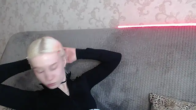 EnigmaSee online show from 04-10-26, 10:42