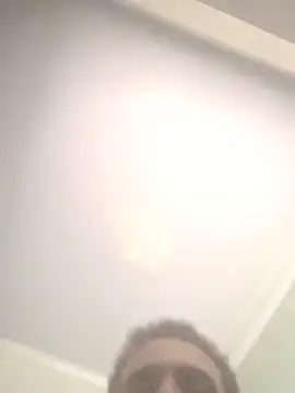 Snapshot of jhonmenas14 chatting on 09-10-25, 04:07 jhonmenas14 online show from 09-10-25, 04:07