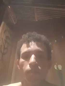 Snapshot of jhonmenas14 chatting on 10-26-25, 05:19 jhonmenas14 online show from 10-26-25, 05:19