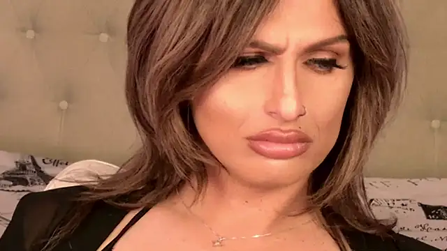 Snapshot of xprettysmilex chatting on 01-14-25, 12:11 xprettysmilex online show from 01-14-25, 12:11