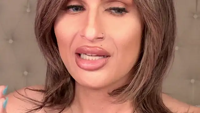 Snapshot of xprettysmilex chatting on 01-17-25, 01:36 xprettysmilex online show from 01-17-25, 01:36