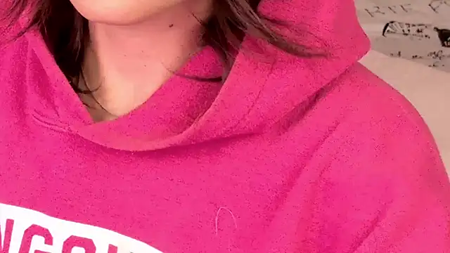 Snapshot of xprettysmilex chatting on 01-24-25, 02:28 xprettysmilex online show from 01-24-25, 02:28