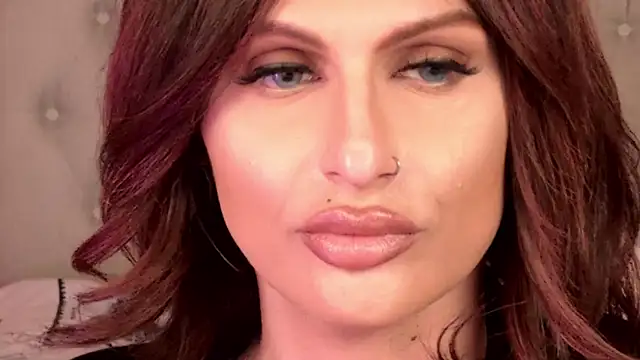 Snapshot of xprettysmilex chatting on 02-05-25, 02:19 xprettysmilex online show from 02-05-25, 02:19