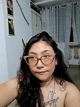 Snapshot of Mia_Ruiz chatting on 02-01-25, 05:49 Mia Ruiz online show from 02-01-25, 05:49