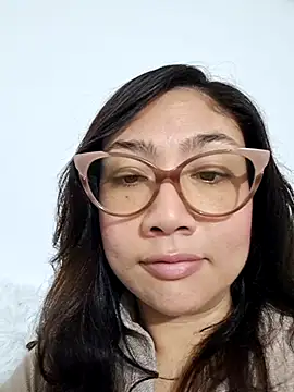 Snapshot of Mia_Ruiz chatting on 02-14-25, 01:45 Mia Ruiz online show from 02-14-25, 01:45