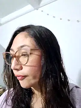 Snapshot of Mia_Ruiz chatting on 02-19-25, 12:35 Mia Ruiz online show from 02-19-25, 12:35