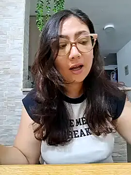 Snapshot of Mia_Ruiz chatting on 03-07-25, 03:29 Mia Ruiz online show from 03-07-25, 03:29