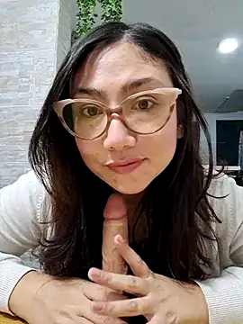 Snapshot of Mia_Ruiz chatting on 03-16-25, 03:25 Mia Ruiz online show from 03-16-25, 03:25