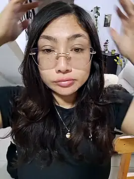 Snapshot of Mia_Ruiz chatting on 09-16-25, 02:23 Mia Ruiz online show from 09-16-25, 02:23