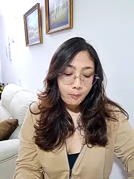 Snapshot of Mia_Ruiz chatting on 09-20-25, 02:34 Mia Ruiz online show from 09-20-25, 02:34