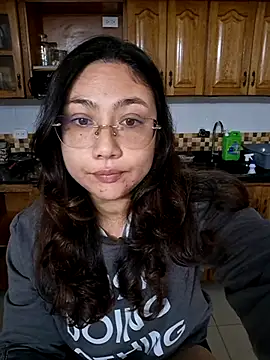 Snapshot of Mia_Ruiz chatting on 10-20-25, 02:01 Mia Ruiz online show from 10-20-25, 02:01