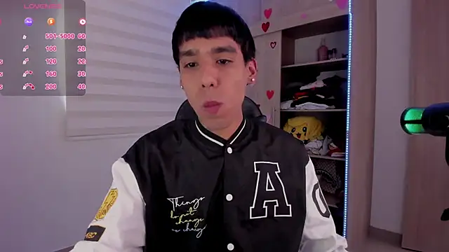 aldrinwhite online show from 02-06-25, 03:09