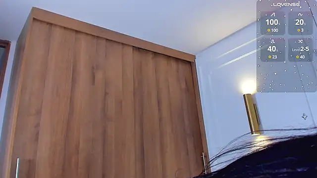 Chrishell  online show from 12-09-24, 01:18