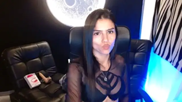 cloe fox online show from 11-06-25, 06:36