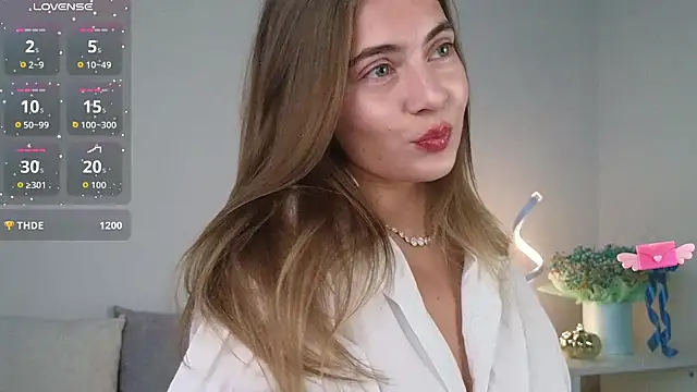 chloi hes online show from 11-01-25, 09:55