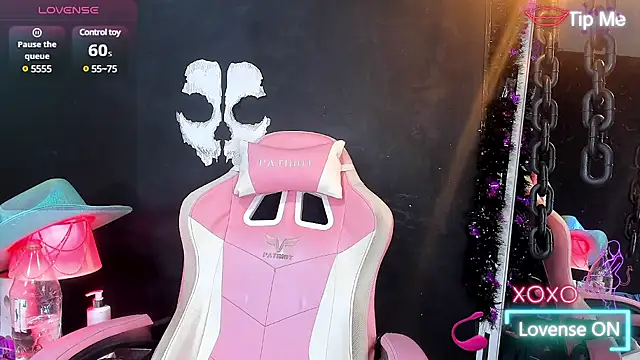 Snapshot of RoxaneEvans_ chatting on 03-20-25, 10:21 RoxaneEvans online show from 03-20-25, 10:21