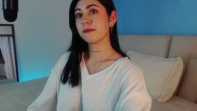 Zoe Benson online show from 03-06-25, 12:41