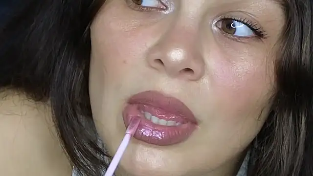 MadameDeFeu online show from 11-05-25, 01:33