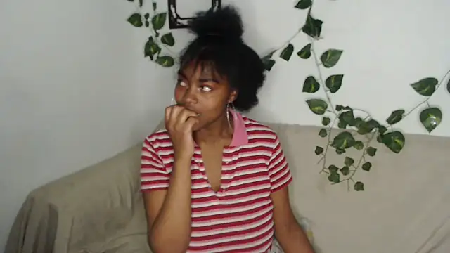 lyssyhorny online show from 10-03-25, 02:08