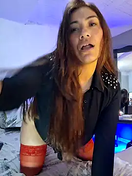 Snapshot of emmily_d chatting on 12-18-24, 11:08 emmily d online show from 12-18-24, 11:08