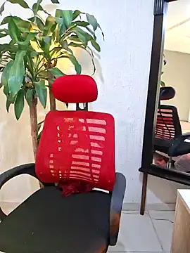 Snapshot of emmily_d chatting on 01-31-25, 05:42 emmily d online show from 01-31-25, 05:42