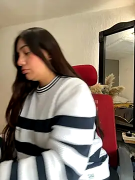 Snapshot of emmily_d chatting on 10-02-25, 05:53 emmily d online show from 10-02-25, 05:53