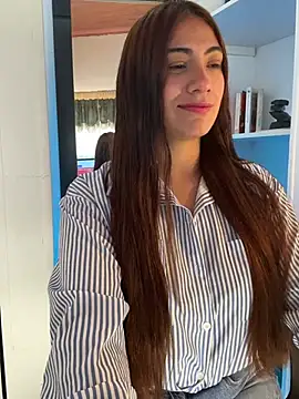 Snapshot of emmily_d chatting on 02-27-26, 07:03 emmily d online show from 02-27-26, 07:03