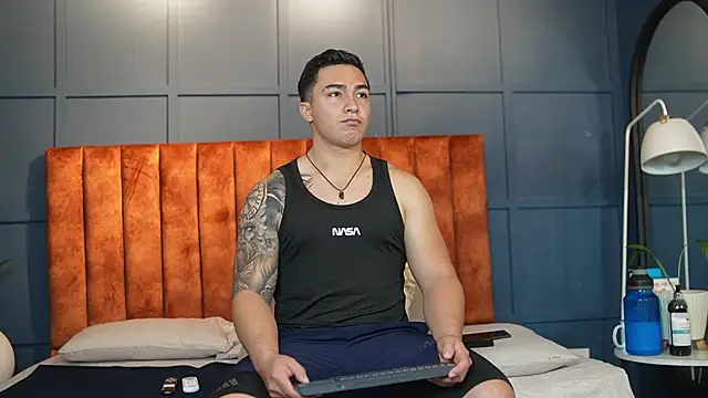 Ryan Hunt online show from 02-24-25, 12:16