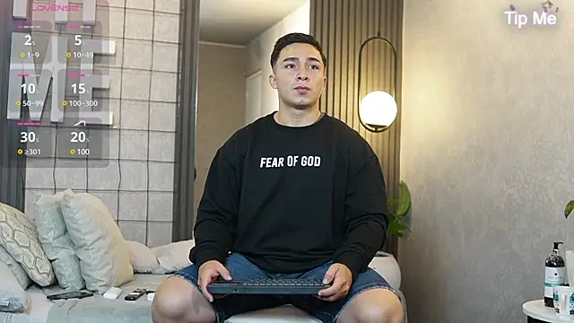 Ryan Hunt online show from 03-05-25, 12:44