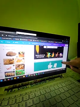 LorenRosse online show from 02-28-25, 11:45