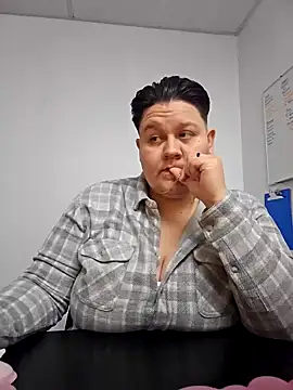 DevilDahm online show from 12-31-24, 05:18