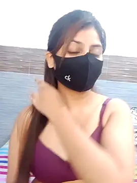 Snapshot of Hoty-Shivangi chatting on 12-06-24, 01:00 Hoty-Shivangi online show from 12-06-24, 01:00